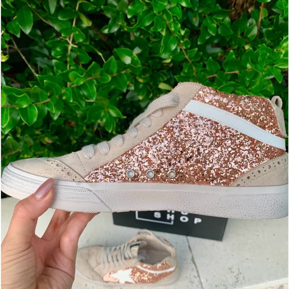 SHU SHOP - RINA ROSE GOLD SNEAKERS - Picture 2 of 5